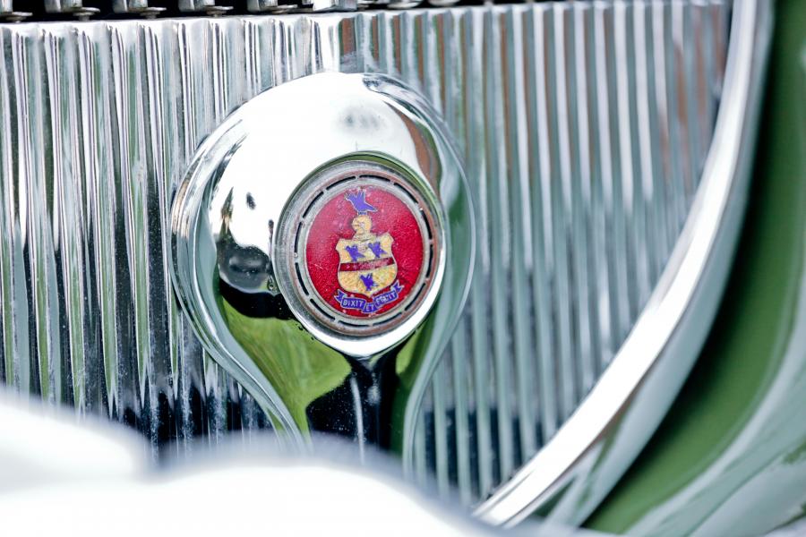  Pierce-Arrow 12 Model Sedan 1934 года  (фото 14 из 32)